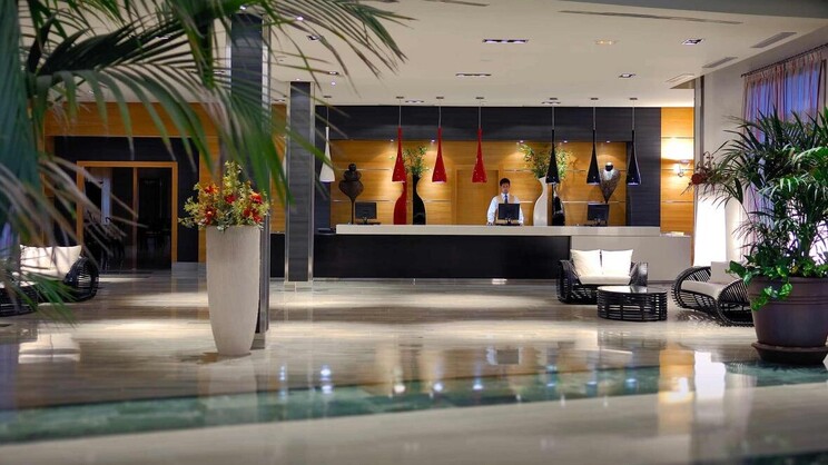 Elba Carlota Beach & Golf Resort